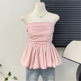 Women's elastic pleated puff strapless top.