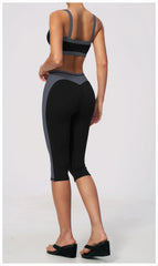 Two-Tone Contrast Seam Crop Top And Capri Leggings Set