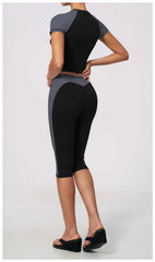 Two-Tone Contrast Seam Crop Top And Capri Leggings Set