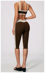 Two-Tone Contrast Seam Crop Top And Capri Leggings Set