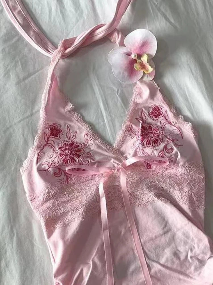 Pink lace bra with floral embroidery