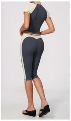 Two-Tone Contrast Seam Crop Top And Capri Leggings Set