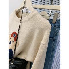 Round Neck Bear Applique Sweater