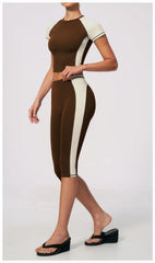 Two-Tone Contrast Seam Crop Top And Capri Leggings Set