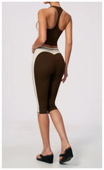 Two-Tone Contrast Seam Crop Top And Capri Leggings Set