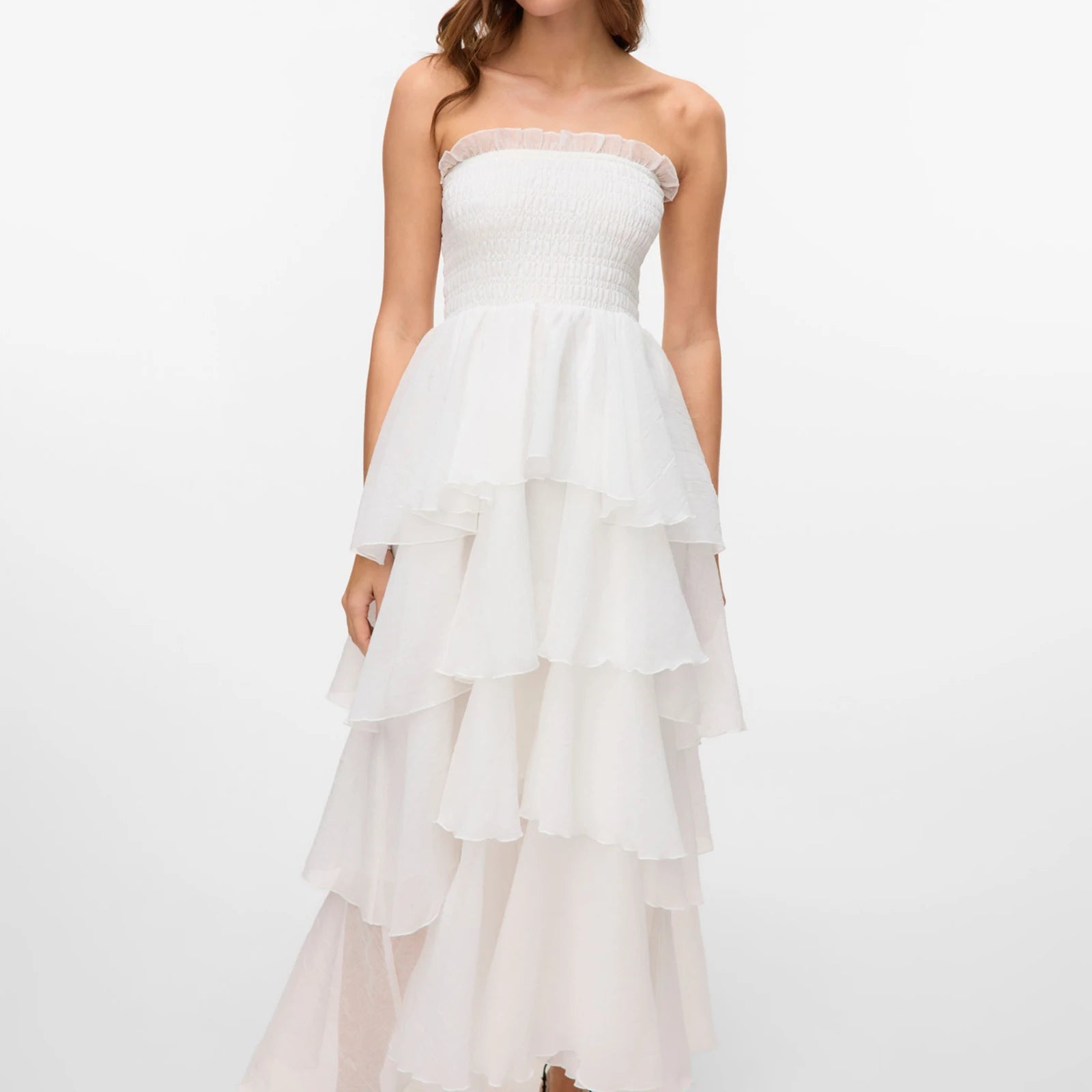 White strapless dress with ruffled layers