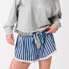 Christmas Boxer Graphic Print Ruffle Shorts