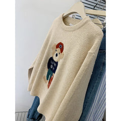 Round Neck Bear Applique Sweater
