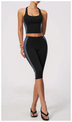 Two-Tone Contrast Seam Crop Top And Capri Leggings Set