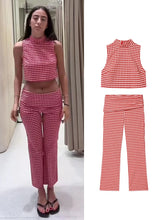 Red Plaid Sleeveless Crop Top And Plaid Pants Set