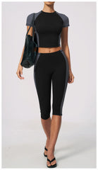 Two-Tone Contrast Seam Crop Top And Capri Leggings Set
