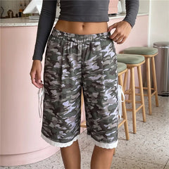Elastic Waist Knee Length Plaid Camo Print Lace Trim Bermuda Capri Shorts