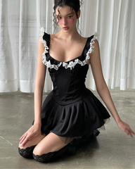 Black Lace Strap Pleated Mini Dress