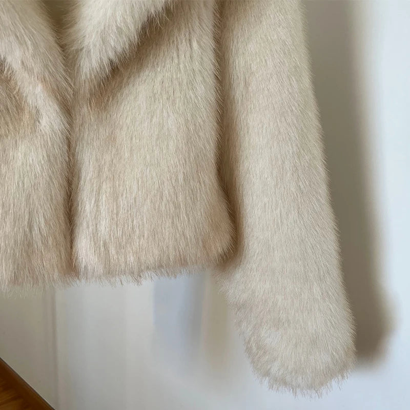 White Turned Collar Faux Fur Crop Coat