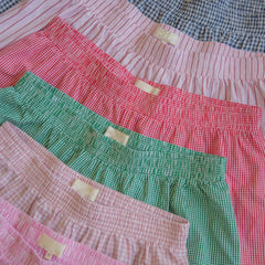 Women's elastic waist striped plaid print shorts.

