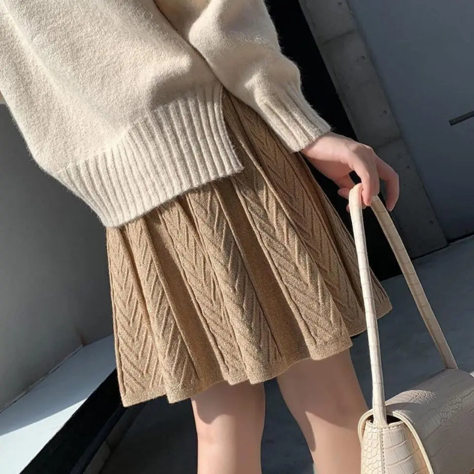 Cabel Knitted Design Pleated Mini Skirt Free From Label