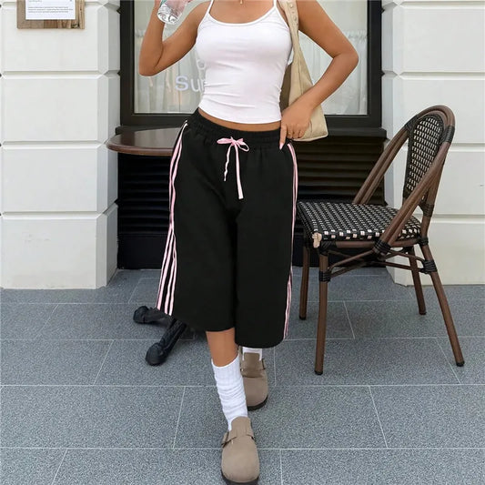 Side Stripes Drawstring Capri Sweatpants