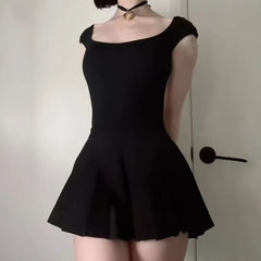 Black Backless Tie-Up Pleated Mini Dress - Free From Label