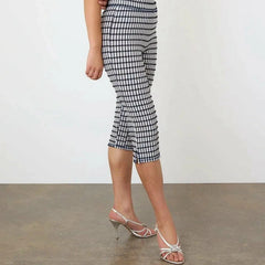 Textured Pattern Cropped Leggings