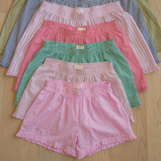 Women's elastic waist striped plaid print shorts.

