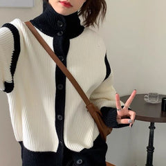 Contrast Turtleneck Buttoned Cardigan Free From Label